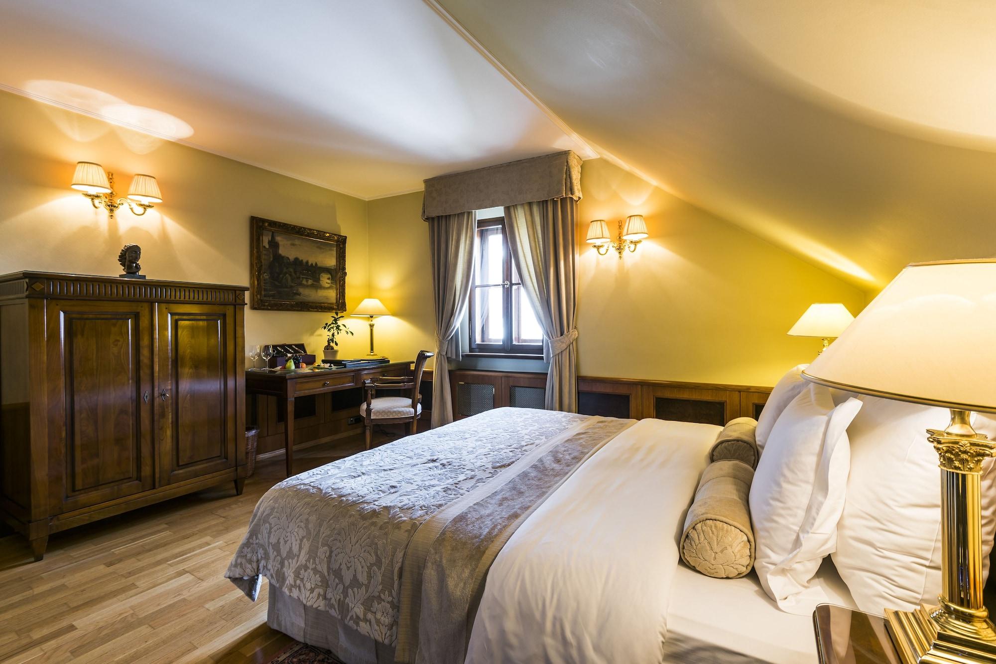 Golden Well Hotel Praga Exterior foto