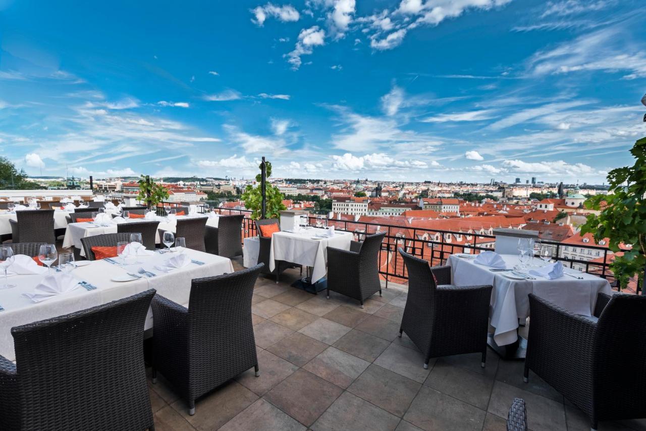 Golden Well Hotel Praga Exterior foto