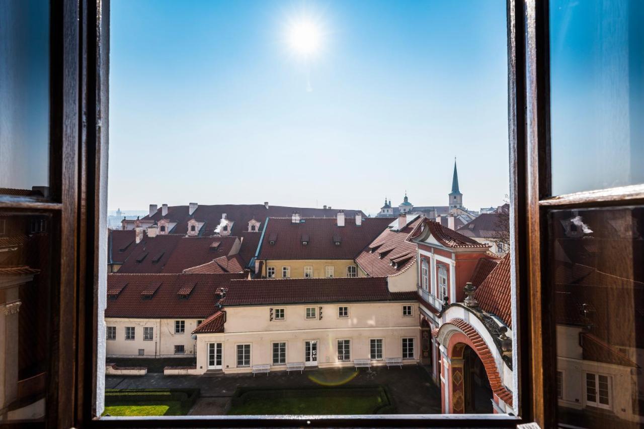 Golden Well Hotel Praga Exterior foto